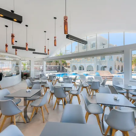 Blue Sky סנטוריני