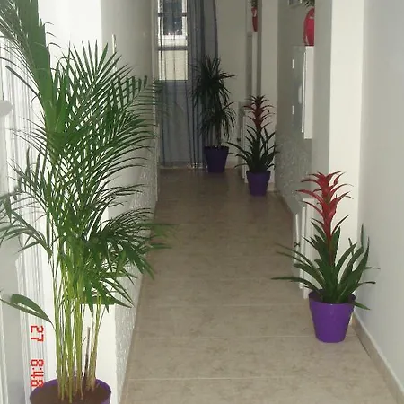 מלון Blue Sky 4*