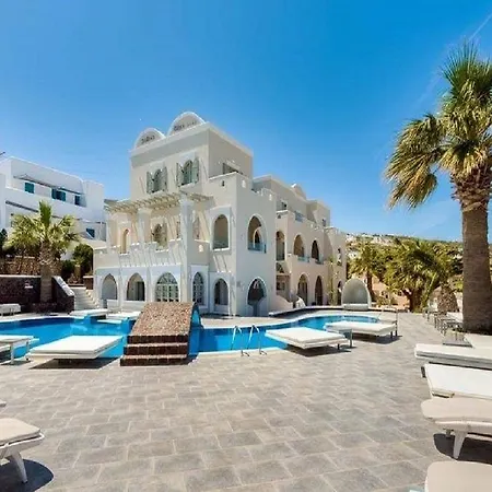 فندق Blue Sky ثيرا