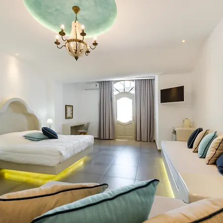 فندق Blue Sky ثيرا