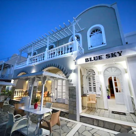 Blue Sky 4* Fira (Santorini)