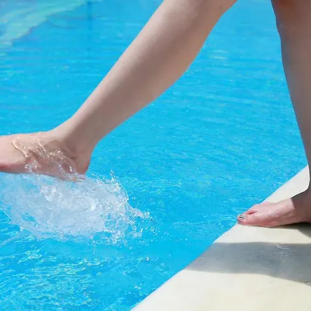 Blue Sky فندق 4*