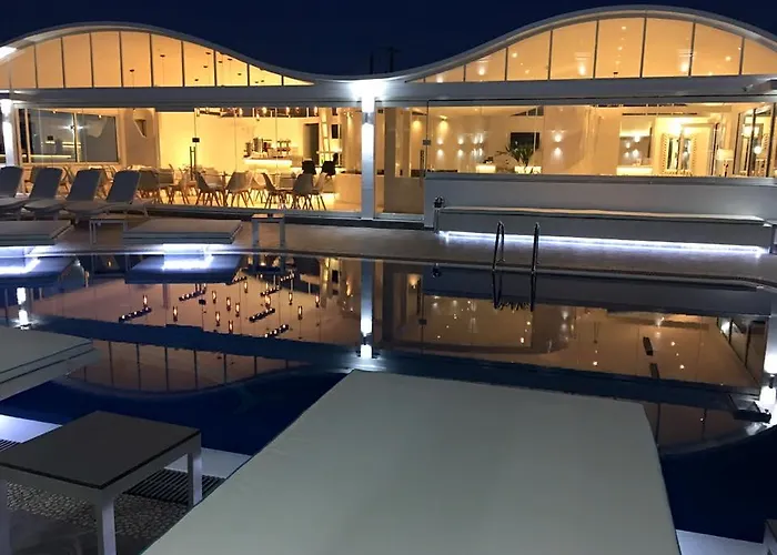 Blue Sky Hotel Fira (Santorini)